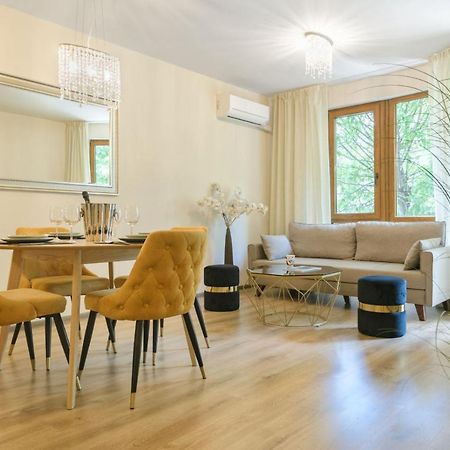 МareliS Luxe Port Apartment Varna Extérieur photo